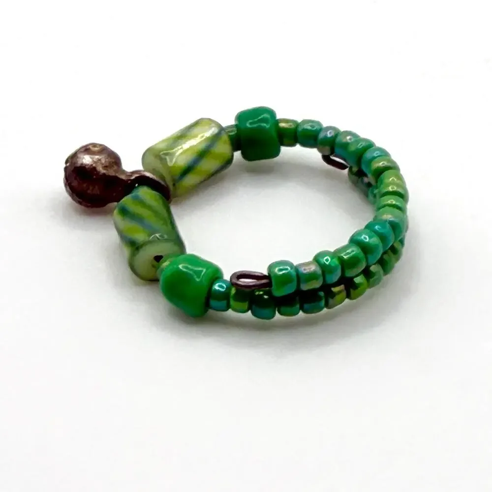 Vintage 90s Green Glass Seed Bead Sterling Silver Dangle Wrap Boho Ring